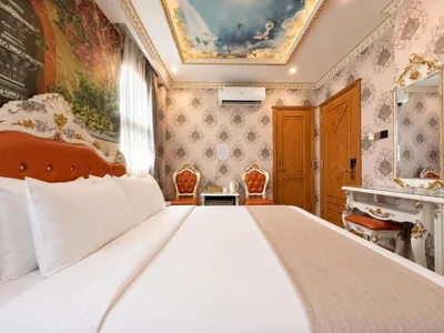 연결 더블룸 2개 — Amory Royal Hotel